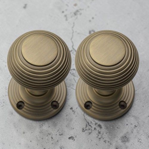 Matt antique brass sprung - matt,