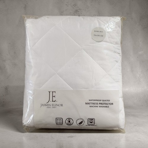 Waterproof quilted mattress