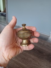 VINTAGE ETCHED BRASS PEDESTAL