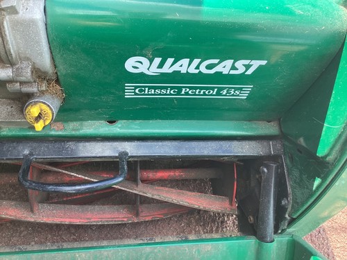 Qualcast classic petrol 43s - classic,