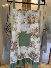 Vintage Retro Full Pinny Apron Floral Roses Pink & Green Kitsch Cottage Core