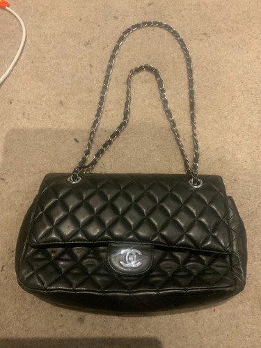 Authentic vintage chanel black - authentic,