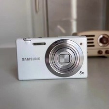 Samsung MV800 Digital Camera