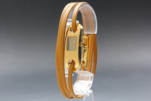 Near mint gucci 6100l gold - ,