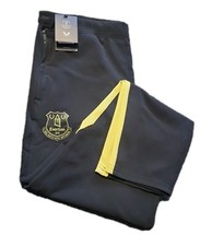 Everton Castore Training