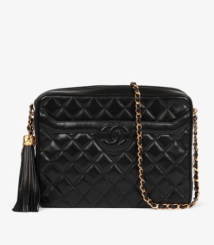 Chanel black quilted lambskin - black,