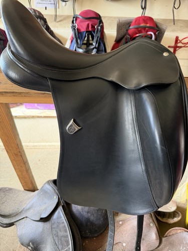 Innova bates dressage saddle - innova,