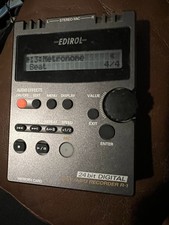 Edirol Roland R-1 24 Bit High-Resolution Wave/Mp3 Sound Recorder