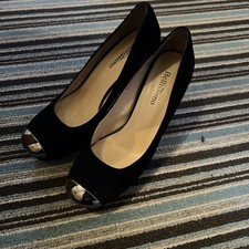 Ladies Shoes Size 6 Black
