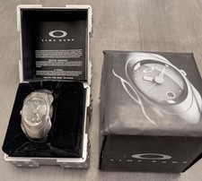 Oakley Watch Time Bomb