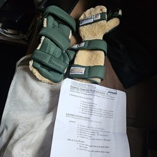 LEEDer Resting Orthosis Padded Wrist & Hand Resting Splint in ex con.RRP $68