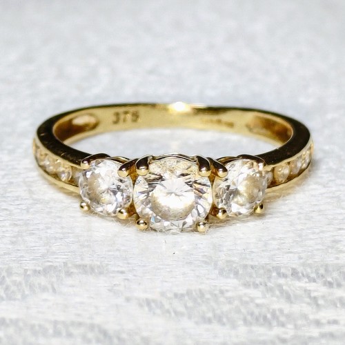 9ct gold trilogy ring - , 3