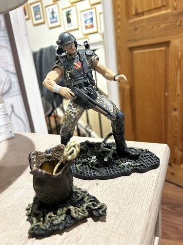 Colonial marine hicks aliens - colonial,