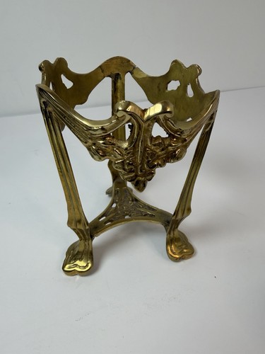 Brass three leg - three,