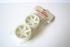 GM Racing White Front Wheels