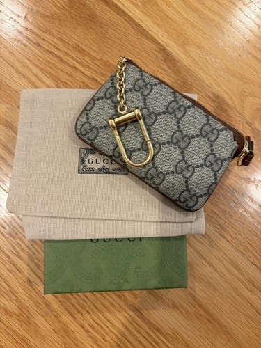 Gucci supreme monogram - gucci,