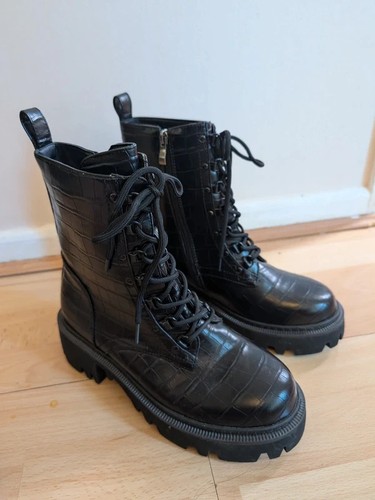 Simmi london lace boots in - london, up