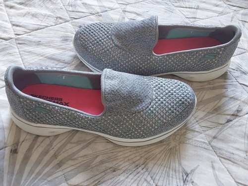 Skechers grey size - 6, goga