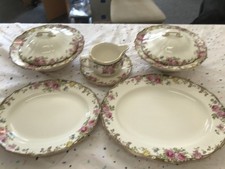 Royal Doulton Vintage English Rose Dinner Service 6 Place Setting