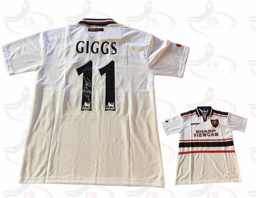 Ryan giggs signed manchester - giggs,