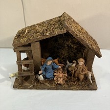 Vintage Wooden Nativity Stable With Attached Figurines Christmas Creche