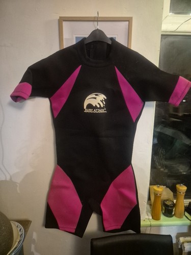 Surf attack wetsuit shorty - attack,