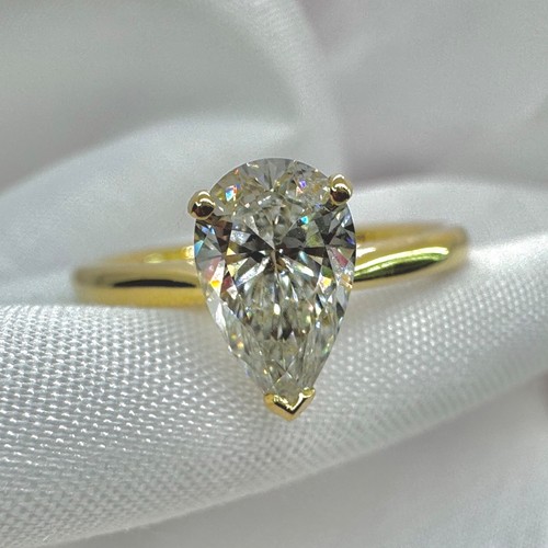 18ct white yellow gold - white/yellow,