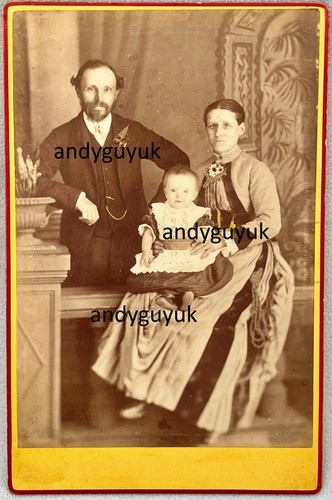 Cabinet card hexham family - card,