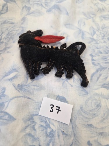 Vintage black felt heraldic - vintage,