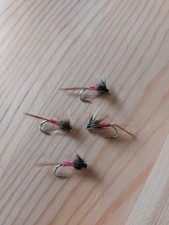 Cruncher Flies Red Size 10s ×