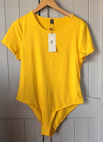 Bnwt size 1xl - 1xl, 16-18)