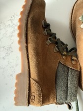 Boys Ugg Boots UK Size 1