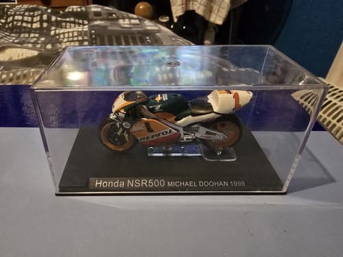 Scale model motorcycle - model,