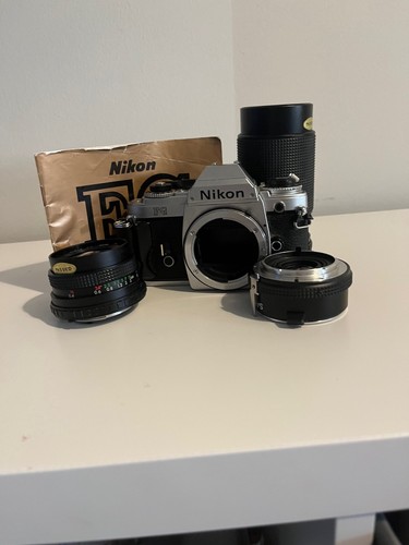 Nikon camera with sakar - fg,