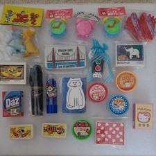 🎀 RARE  VINTAGE ERASERS 