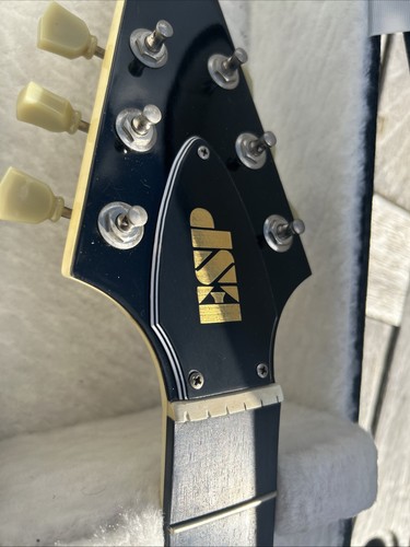 Flying truss rod - flying, v