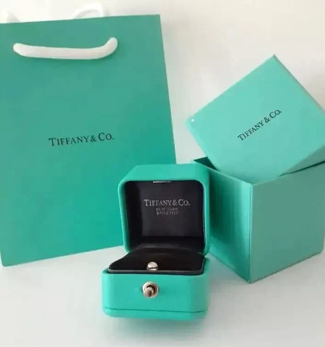 Tiffany packaging leather box - packaging,