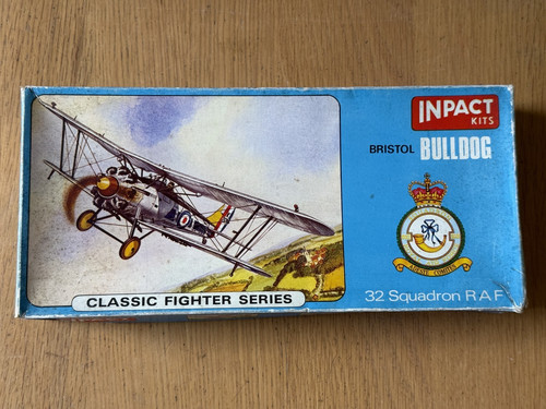 Vintage inpact plastic - vintage,