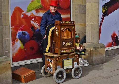 Photo barrel organ - photo,