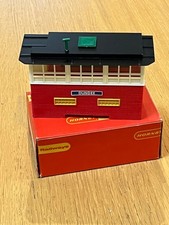 OO gauge  RARE Hornby Boxed mint R145 Modern signal box WITH CHIMNEY