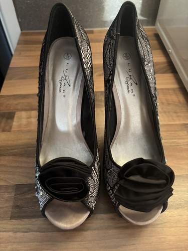 Lunar elegance women shoe - lunar,