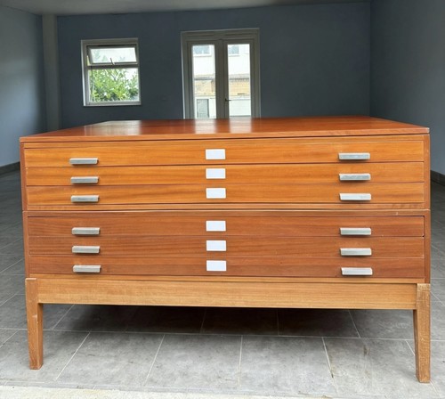 Stunning vintage large - stunning,