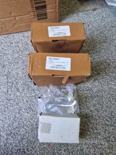 Howdens door handle set x3 - howdens,