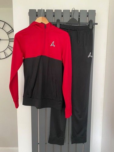Jordan tracksuit for teenage