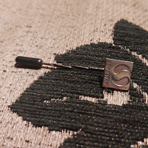 Safeway metal stick hatpin - metal,
