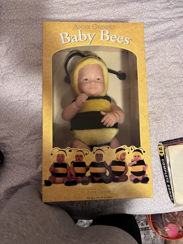 Anne geddes baby - bumble, bee