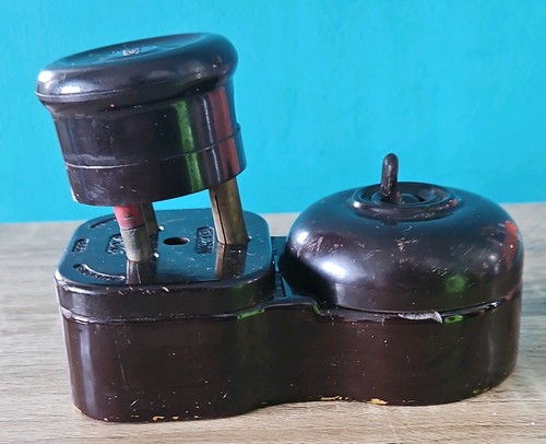 Vintage c bakelite - vintage,