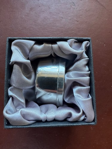 Plain pewter trinket pill box - plain,