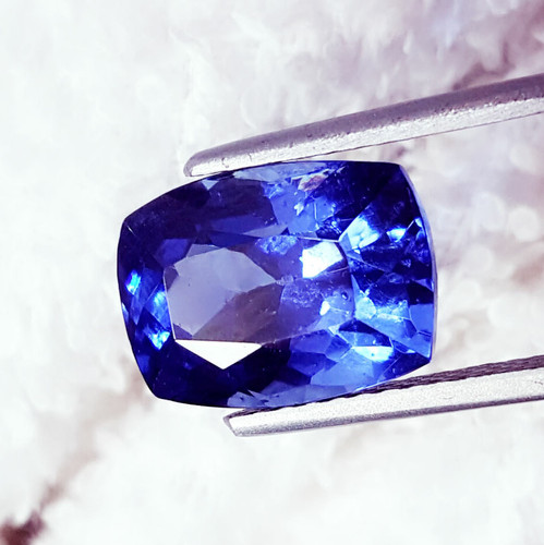 Certified loose gemstone - loose,