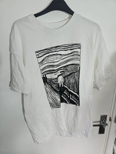 Zara white graphic